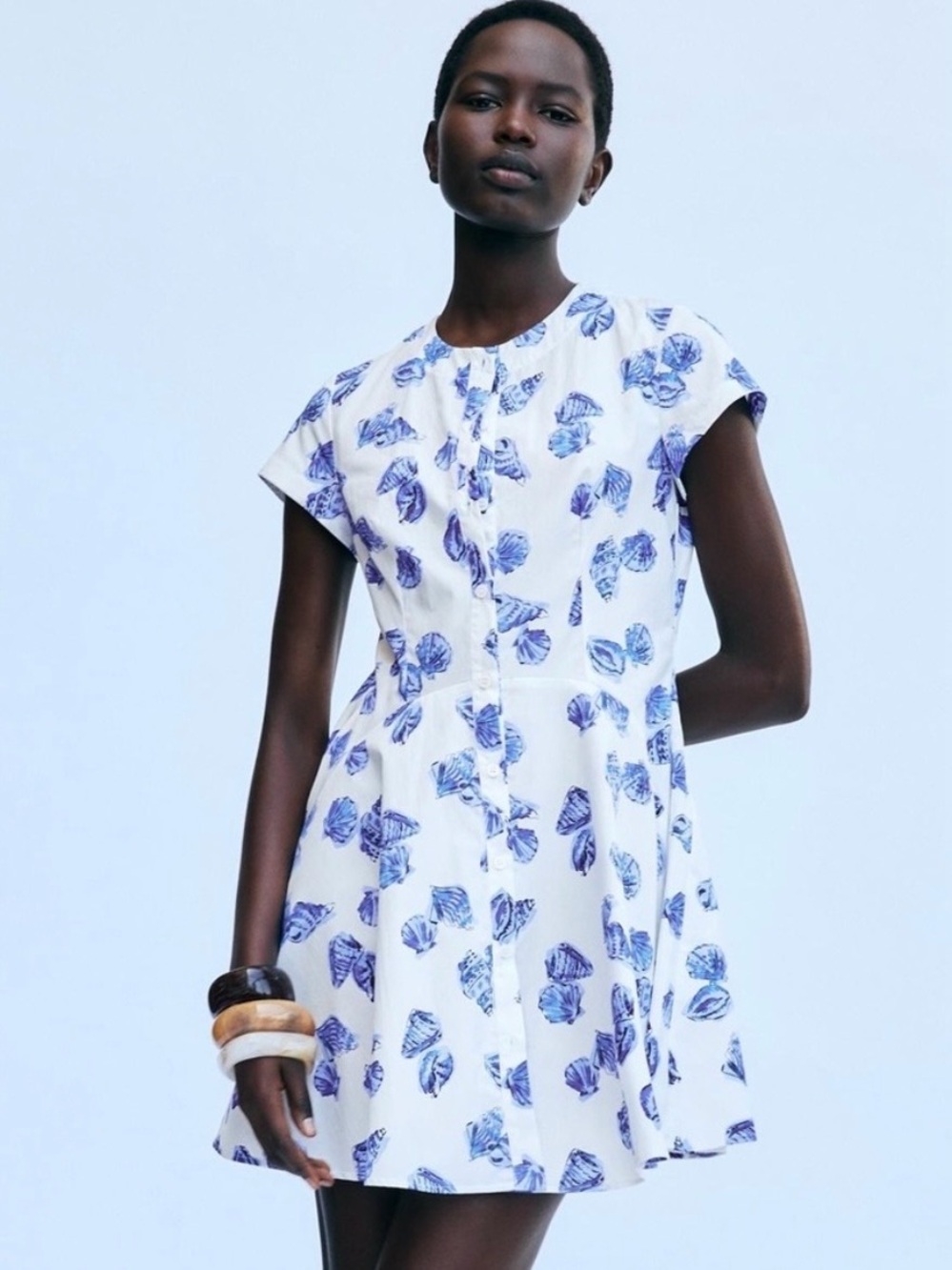 Zara Women’s Blue and White Seashell Print Mini Shirt Dress (100% Cotton)